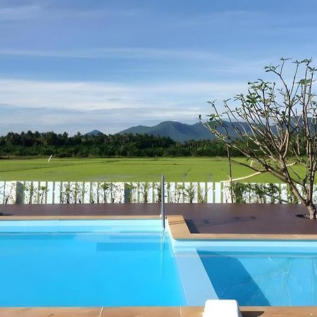 Juntima Boutique Hotel Phetchaburi Bagian luar foto